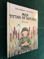Maja tittar p&aring; naturen
