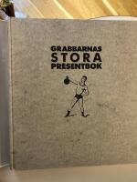 Grabbarnas stora presentbok : ett m&aring;ste f&ouml;r grova grabbar och l&auml;skunniga tjejer