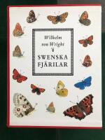 Swenska fj&auml;rilar : ordo Lepidoptera - I-II + Kommentarvolym. 3 volymer, komplett i kassett.