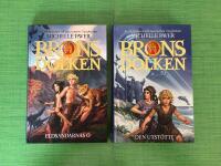 Bronsdolken - Den utst&ouml;tte + Bronsdolken - Eldsandarnas &ouml;. (2 vol)