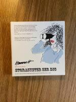 Storasyster ser dig : Hanna Hellquists k&aring;serier fr&aring;n Dagens Nyheter 2003-2005