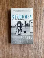 Sp&aring;domen : en flickas memoarer