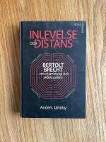 Inlevelse och distans : Bertolt Brecht om dramaturgi och sk&aring;despeleri