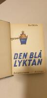 Den bl&aring; lyktan. Detektivroman