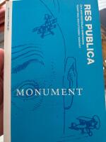 Res publica ; 60, Monument