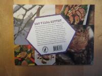 Svenska j&auml;garef&ouml;rbundet handledning till Det vilda k&ouml;ttet : tillvaratagande av kl&ouml;vvilt, hare och f&aring;gel