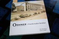 Odhner i Gamlestaden ber&auml;ttar