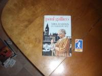 Mrs, Harris I Underhuset