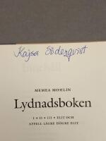 Lydnadsboken : I, II, III, elit och appell l&auml;gre h&ouml;gre elit : kommunikation mellan m&auml;nniska och hund