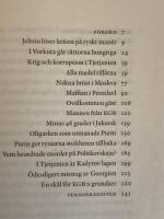 Moskva tror inte p&aring; t&aring;rar : en tidsresa i det nya Ryssland