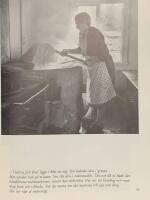 Med kamera och dynggrep : fotografier