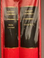 R&ouml;da rummet, Svarta fanor