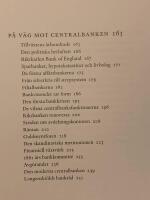 Pengarna och makten : riksbankens historia