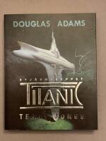 Douglas Adams Stj&auml;rnskeppet Titanic - en roman