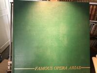 Famous opera arias  .Operalabum med LP-skiva