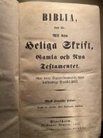 Biblia, det &auml;r: All den heliga skrift, gamla och nya testamentet.  Med korta Capitel-summarier samt fullst&auml;ndiga parallel-spr&aring;k