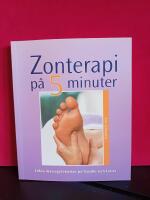 Zonterapi p&aring; fem minuter : enkla massagetekniker p&aring; h&auml;nder och f&ouml;tter