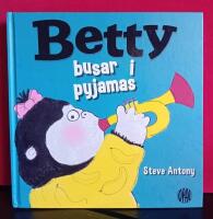 Betty busar i pyjamas