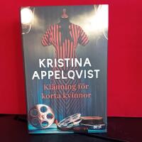 Kl&auml;nning f&ouml;r korta kvinnor