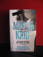 Maffiakrig : nio avr&auml;ttade m&auml;n och staden de levde i