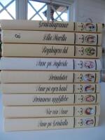 Anne p&aring; Gr&ouml;nkulla 1-9 : Anne p&aring; Gr&ouml;nkulla, V&aring;r v&auml;n Anne, Fr&ouml;mmens uppfyllelse, Anne p&aring; egen hand, Dr&ouml;mslottet, Anne p&aring; Inglesida, Regnb&aring;dens dal, Lilla Marilla, Gr&ouml;nkullagrannar