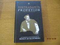 Nostradamus profetior : quatrainer i urval om v&auml;rldens &ouml;den 1555-2797