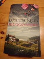 Skuggsystern : Stars ber&auml;ttelse