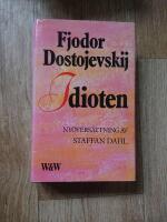 Idioten : roman i fyra delar