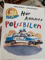 H&auml;r kommer polisbilen
