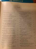 Till sagolandet /&nbsp;ett urval av Signe H. Wran&eacute;r.