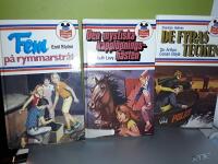 Fem p&aring; rymmarstr&aring;t / Enid Blyton + 5 dykare fr&aring;n serien: Disney's Youth Book Club,