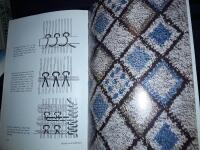 Trasmattor och andra mattor / M&auml;rta Brod&eacute;n, Gertrud Ingers.