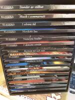 "Klassiska Musikstunder" " (16 album - en CD + guidebok i varjealbum): Ett urval av samlingar av klassisk musik i en BOX SET.