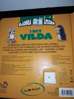 I det vilda / Tony Wolf ; [text: Rosalba Troiano ; svensk text: Sara Bang- Melchior].