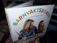 ( 3 b&ouml;cker) Barnvaktsboken : roligare tillsammans + Leklust med massor att utforska +F&auml;rglek med massor att utforska