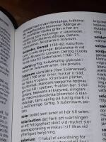 Norstedts uppslagsbok : [65000 uppslagsord]