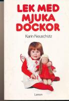 Lek med mjuka dockor