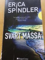 Svart m&auml;ssa