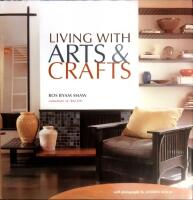 Living With Arts & Crafts