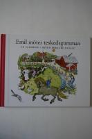 Emil m&ouml;ter Teskedsgumman : en vandring i Bj&ouml;rn Bergs bilder.