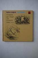 Pompe g&aring;r i skogen/ Pompe badar i en &aring;