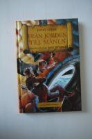 Fr&aring;n jorden till m&aring;nen