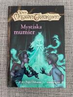 Den magiska tr&auml;dkojan. Mystiska mumier