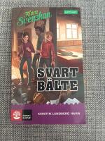 Klara svenskan &aring;k 5 Svart b&auml;lte l&auml;ttl&auml;st