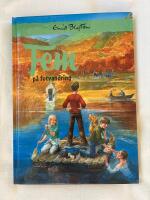 Fem p&aring; fotvandring