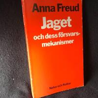 Freud, A / Jaget och dess f&ouml;rsvarsmekanismer