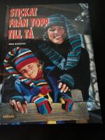 Stickat fr&aring;n topp till t&aring;