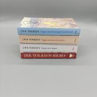 Trilogin om H&auml;rskarringen + Bilbo (4 volymer): 1. Sagan om ringen. Sagan om de tv&aring; tornen. 3. Sagan om konungens &aring;terkomst + Bilbo