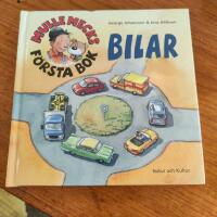 Mulle Mecks f&ouml;rsta bok : bilar