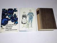 JOSEFINE ELLER S&Auml;G DET MED BLOMMOR  + IRIS OCH L&Ouml;JTNANTSHJ&Auml;RTA + STORKEN I SEVILLA